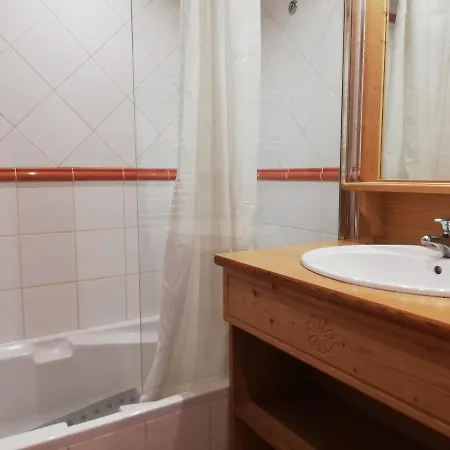 Hameau Pra Roustan By Godille