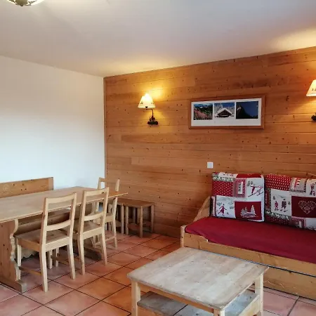 Apartment Hameau Pra Roustan By Godille Pra Loup