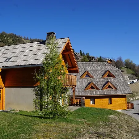 Hameau Pra Roustan By Godille
